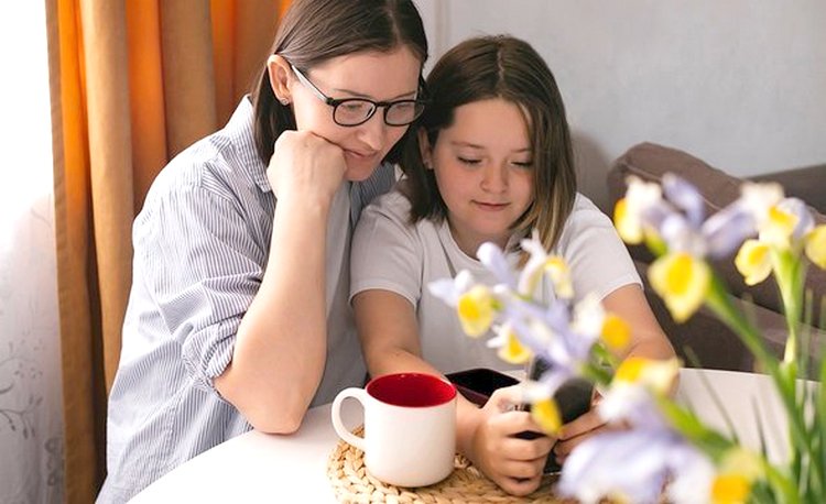 «8-800-2000-122 - Детский телефон доверия для детей, подростков и их родителей!»